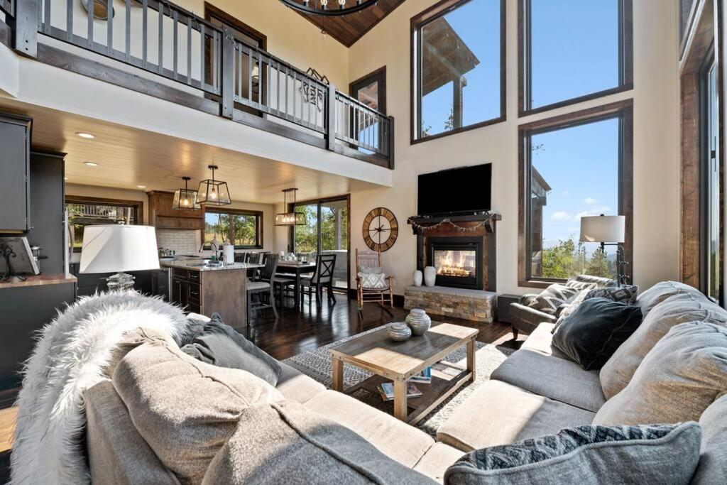Villa Altitude Adjustment- Panoramic Views, Sleeps 12 Lead Exterior foto